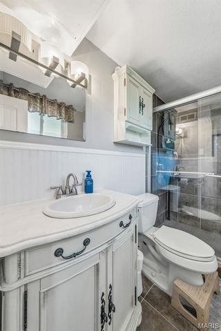 11959 Brookmont Drive, Maryland Heights, MO 63043
