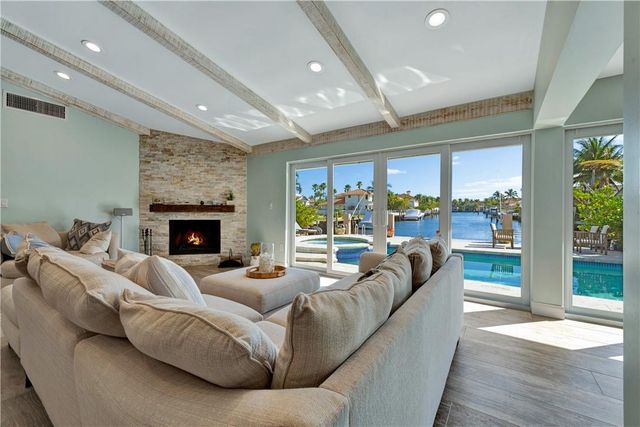 2711 BOONE Drive, Delray Beach, FL 33483