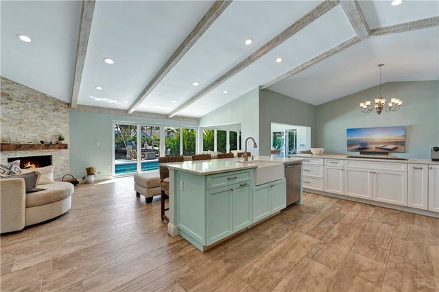 2711 BOONE Drive, Delray Beach, FL 33483