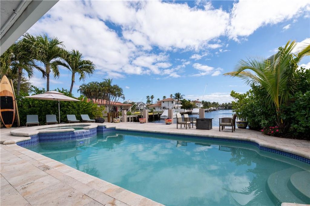 2711 BOONE Drive, Delray Beach, FL 33483