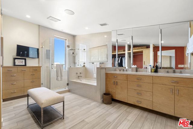 1364 Angelo Drive, Los Angeles, CA 90210