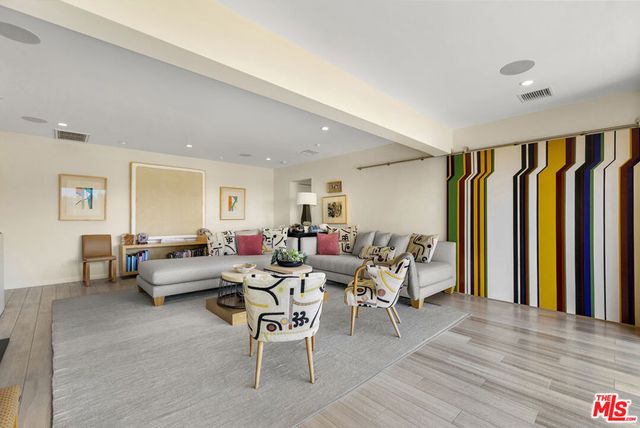 1364 Angelo Drive, Los Angeles, CA 90210