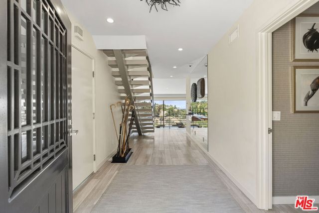 1364 Angelo Drive, Los Angeles, CA 90210
