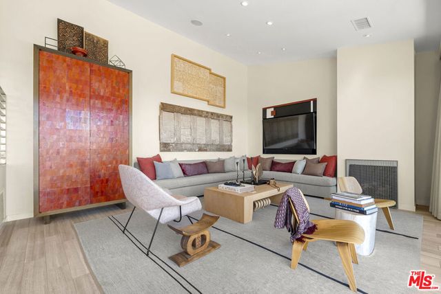 1364 Angelo Drive, Los Angeles, CA 90210