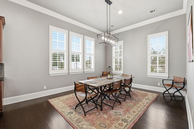 10933 Upland Park, Houston, TX 77043