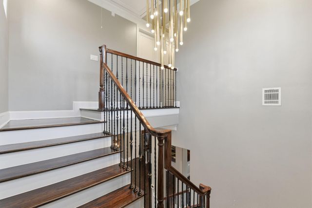 10933 Upland Park, Houston, TX 77043