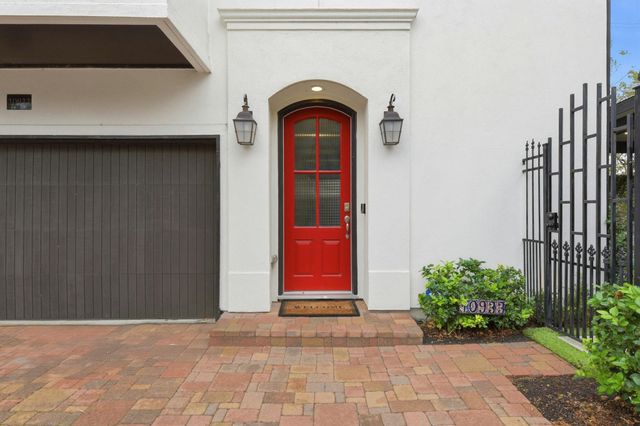 10933 Upland Park, Houston, TX 77043