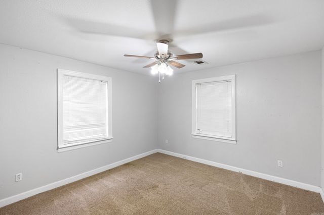 510 E O Street, Russellville, AR 72801