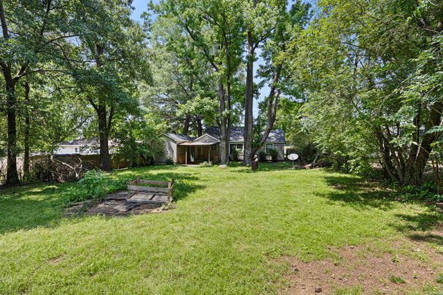 510 E O Street, Russellville, AR 72801