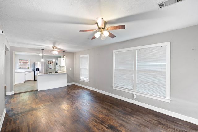 510 E O Street, Russellville, AR 72801