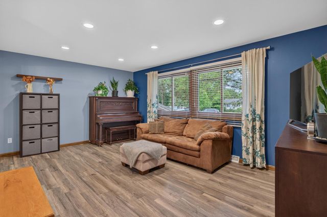 3122 Aadland Avenue NE, Buffalo, MN 55313