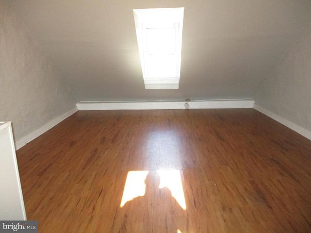 1242 MUHLENBERG ST, Reading, PA 19602