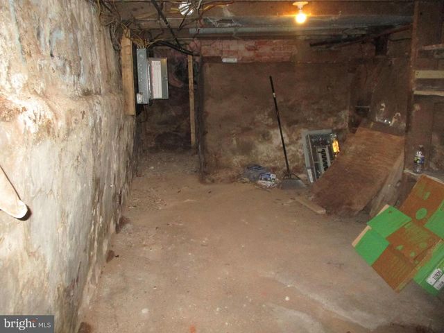 1242 MUHLENBERG ST, Reading, PA 19602