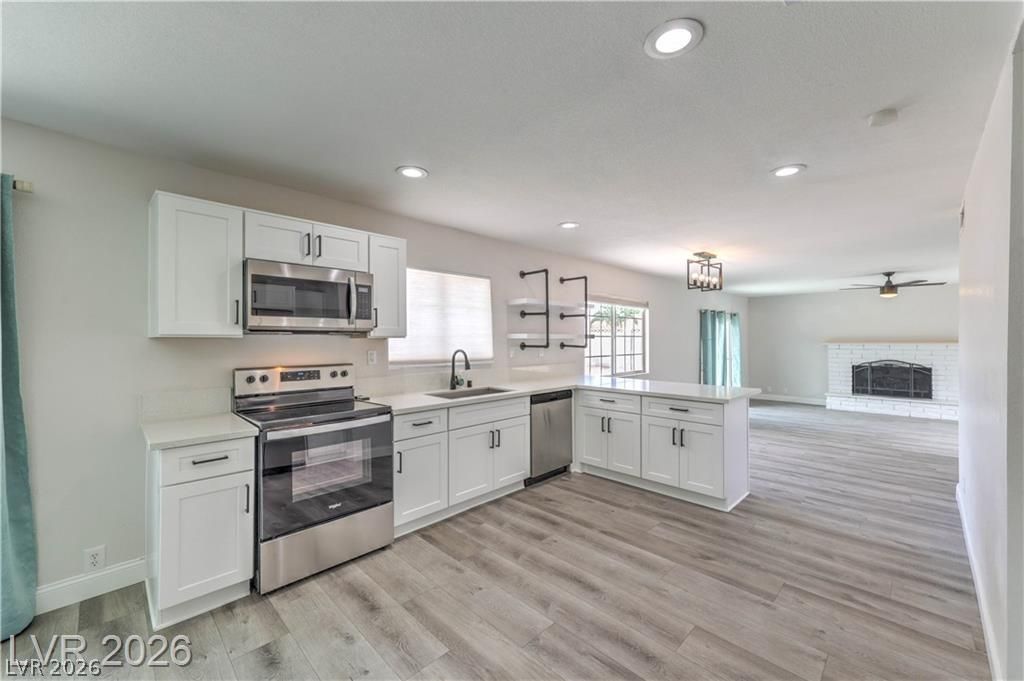 Image 11 of property listing at 3811 Tumbleweed Avenue, Las Vegas, NV 89121
