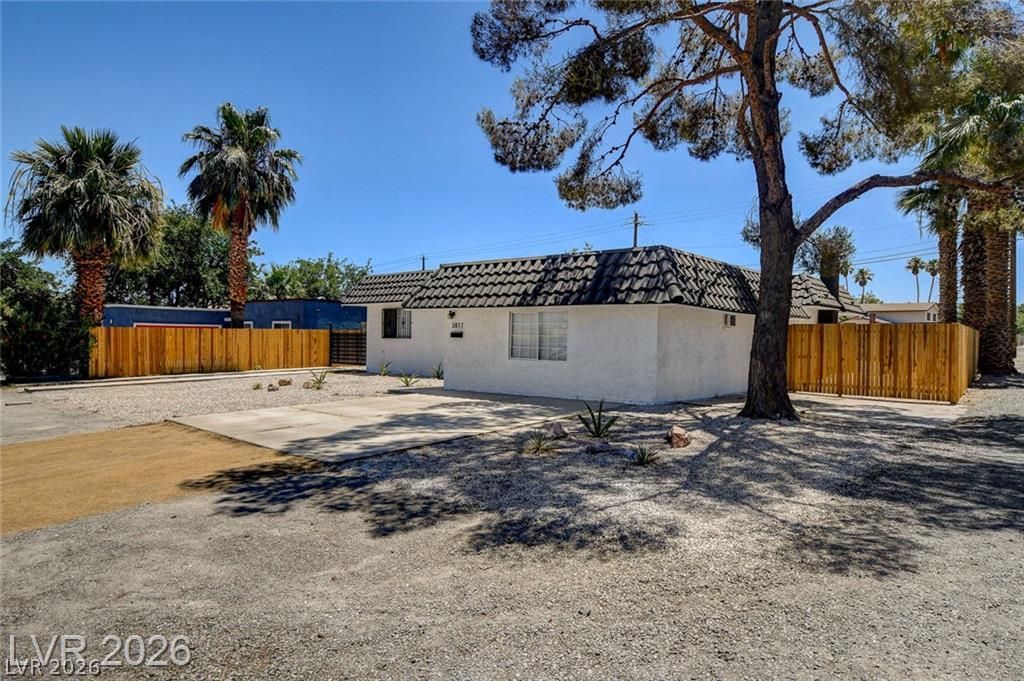 Image 27 of property listing at 3811 Tumbleweed Avenue, Las Vegas, NV 89121