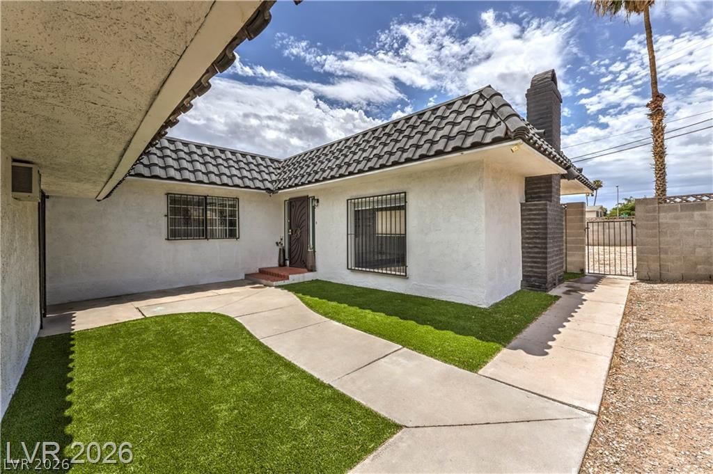 Image 4 of property listing at 3811 Tumbleweed Avenue, Las Vegas, NV 89121