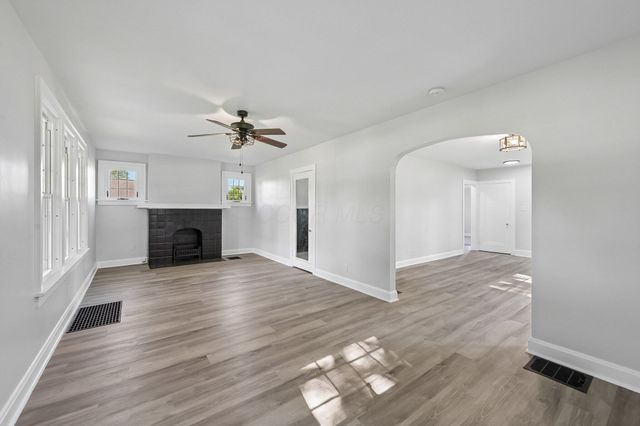 4602 GroveCity, Grove City, OH 43123