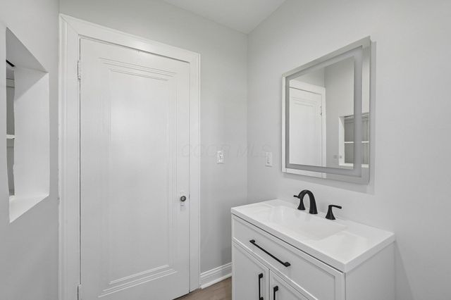 4602 GroveCity, Grove City, OH 43123