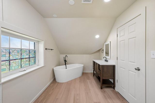 4602 GroveCity, Grove City, OH 43123