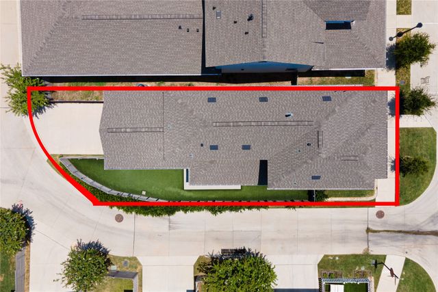 8801 Grand Avenue, North Richland Hills, TX 76180
