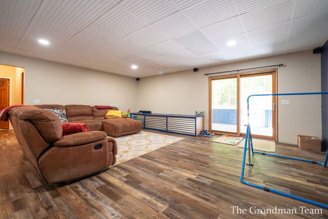 3631 Pepper Lane, Hamilton, MI 49419