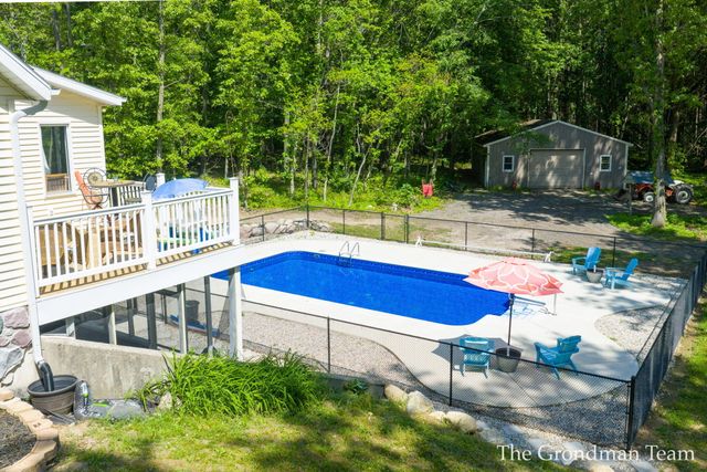 3631 Pepper Lane, Hamilton, MI 49419