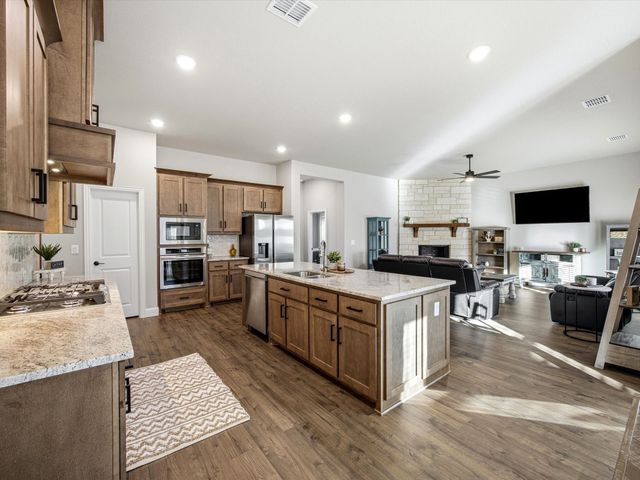 224 Comanche Trail, Alvarado, TX 76009