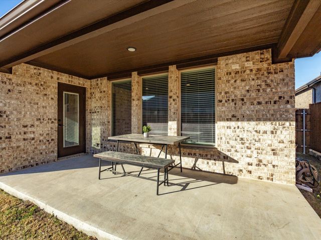 224 Comanche Trail, Alvarado, TX 76009