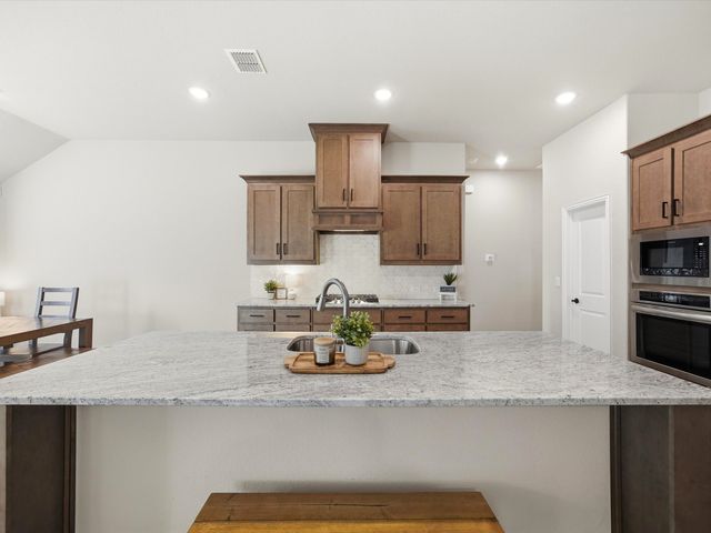 224 Comanche Trail, Alvarado, TX 76009