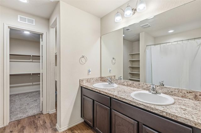 15426 Bonita Grulla Way, Houston, TX 77049