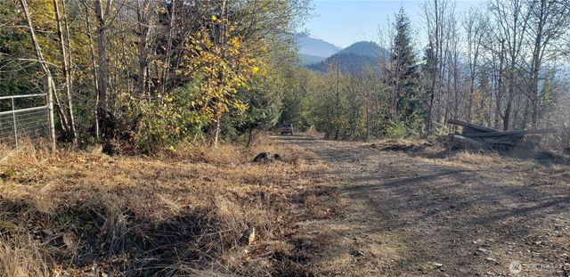365 XX Cumberland Ridge Road SE, Enumclaw, WA 98022