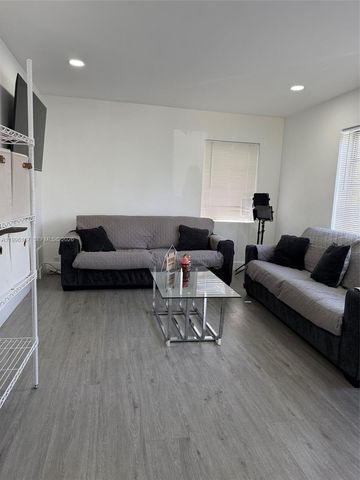 821 NE 6th St 2, Hallandale Beach, FL 33009