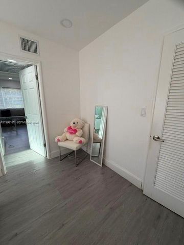821 NE 6th St 2, Hallandale Beach, FL 33009