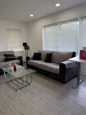 821 NE 6th St 2, Hallandale Beach, FL 33009