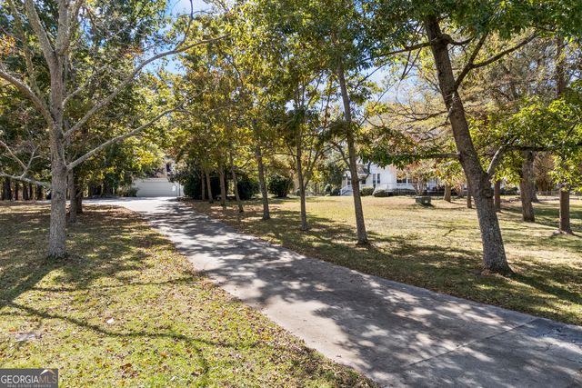 1091 E Peachtree Avenue, Woodville, GA 30669