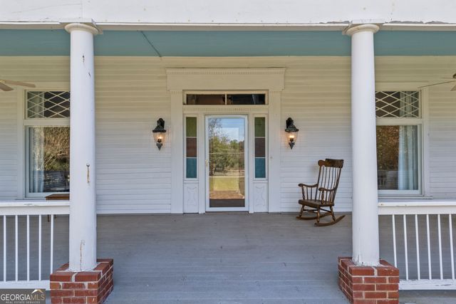 1091 E Peachtree Avenue, Woodville, GA 30669