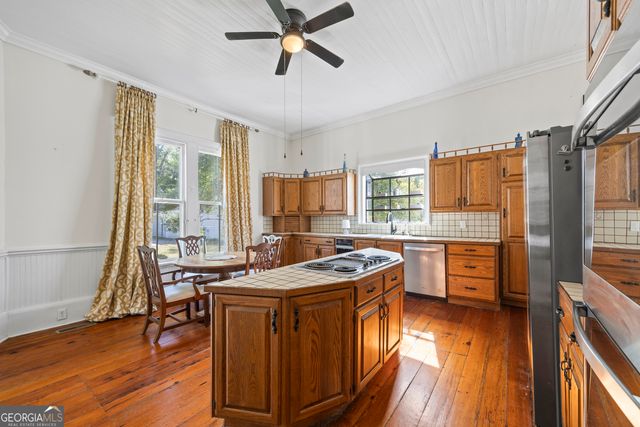 1091 E Peachtree Avenue, Woodville, GA 30669