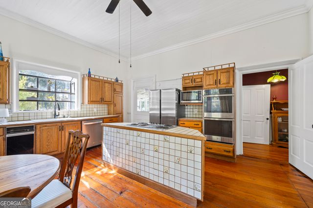 1091 E Peachtree Avenue, Woodville, GA 30669