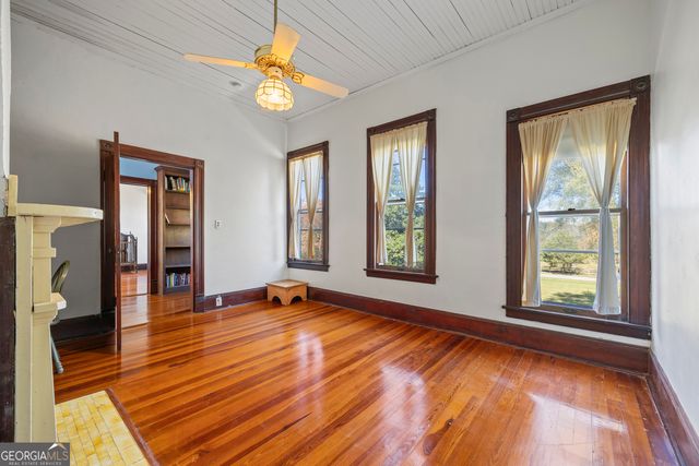 1091 E Peachtree Avenue, Woodville, GA 30669