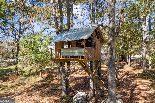 1091 E Peachtree Avenue, Woodville, GA 30669