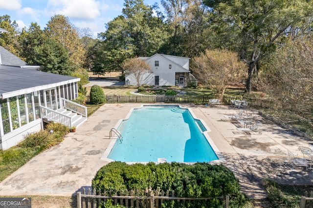 1091 E Peachtree Avenue, Woodville, GA 30669