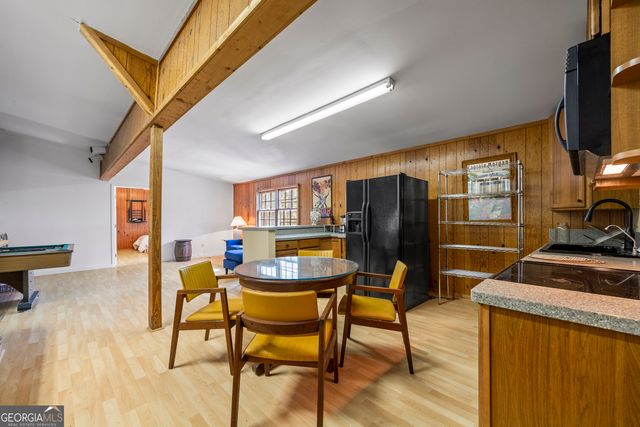 1091 E Peachtree Avenue, Woodville, GA 30669