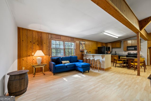 1091 E Peachtree Avenue, Woodville, GA 30669