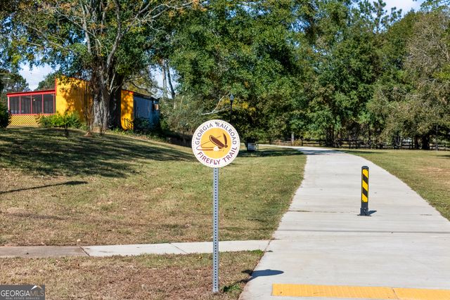 1091 E Peachtree Avenue, Woodville, GA 30669