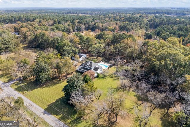 1091 E Peachtree Avenue, Woodville, GA 30669