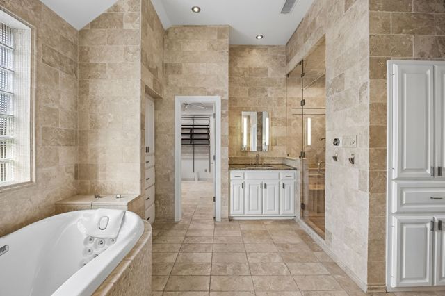 4013 Bobbin Lane, Addison, TX 75001