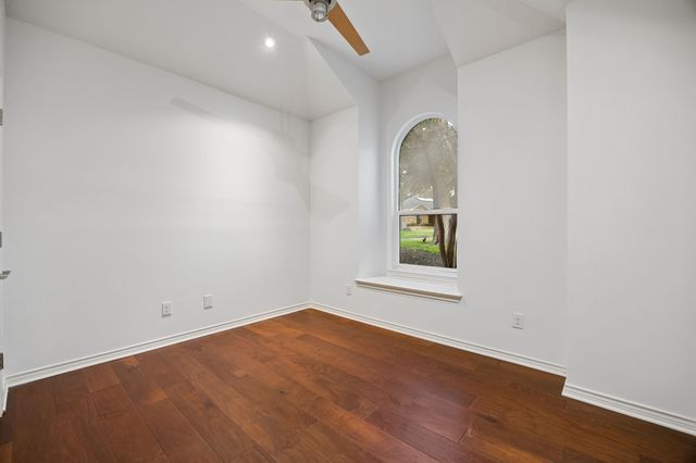 4013 Bobbin Lane, Addison, TX 75001