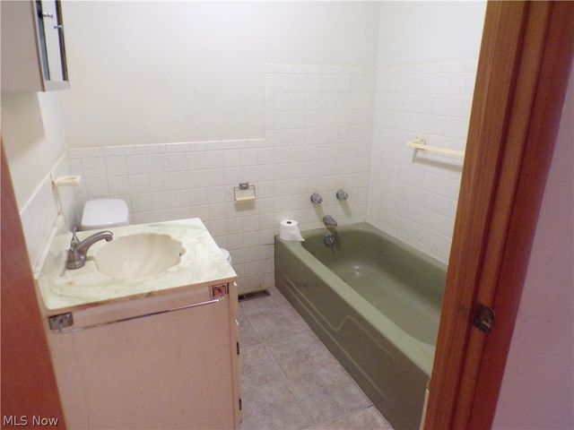 1617 Missouri Run Road, Parkersburg, WV 26101