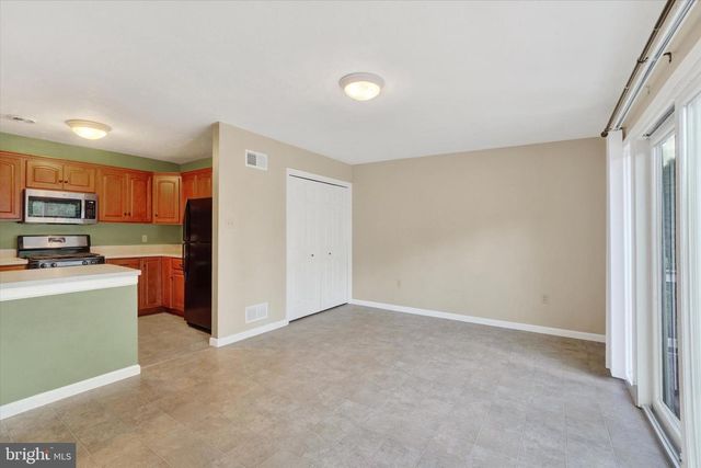 520 CRESTWOOD DR, Red Lion, PA 17356