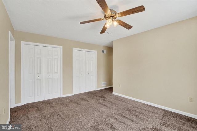 520 CRESTWOOD DR, Red Lion, PA 17356